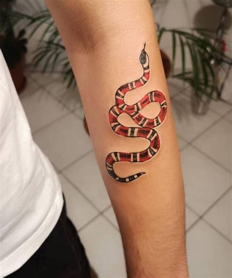 tatuaggio gucci doppia g|gucci snake tattoos.